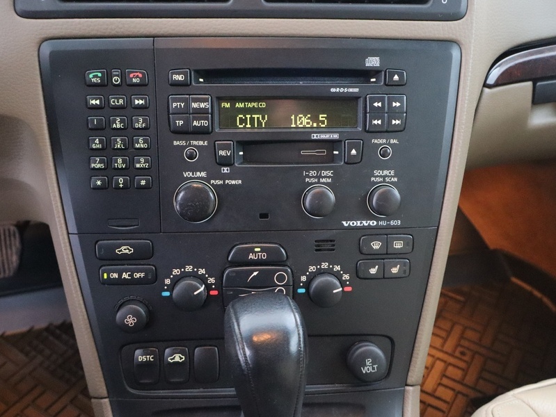 Volvo V70 vaihtoauto