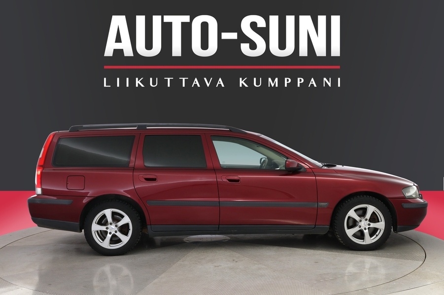 Volvo V70 vaihtoauto