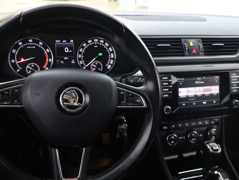 Skoda Superb vaihtoauto