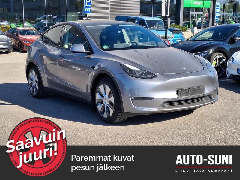 Tesla Model Y vaihtoauto