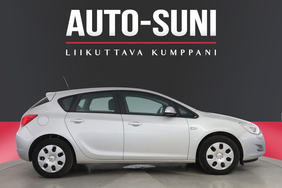 Opel Astra vaihtoauto