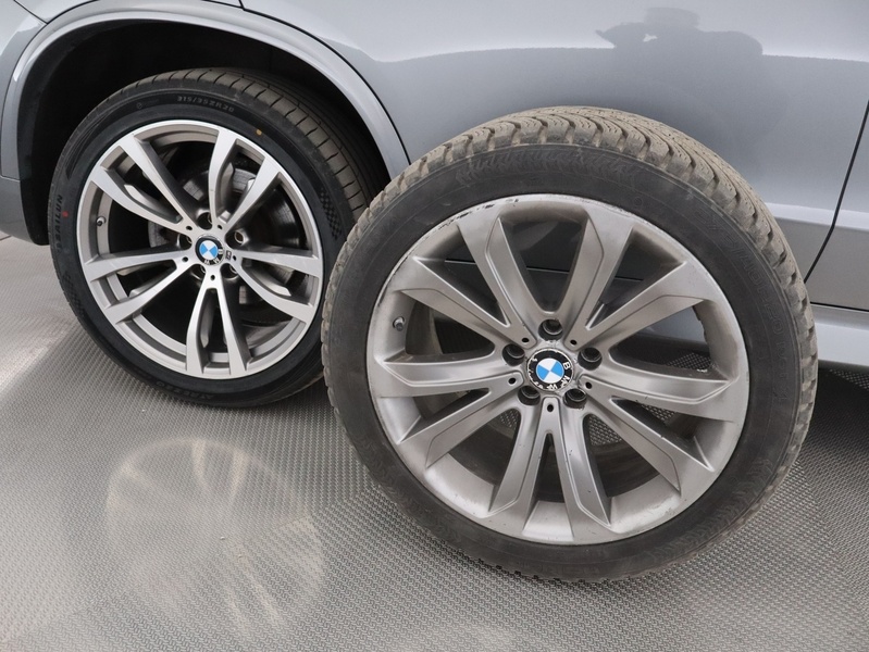 BMW X5 vaihtoauto