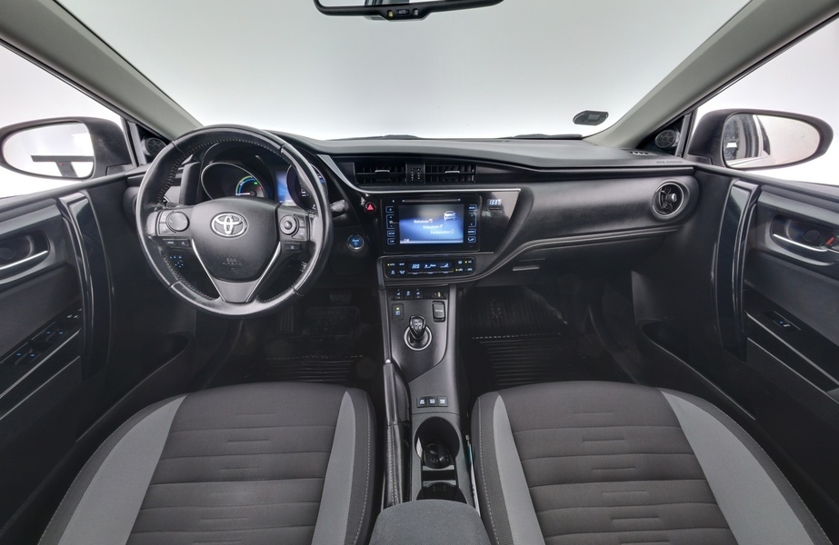 Toyota Auris vaihtoauto