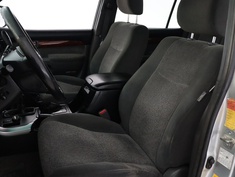 Toyota Land Cruiser vaihtoauto