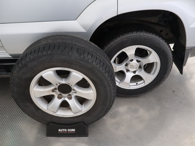 Toyota Land Cruiser vaihtoauto