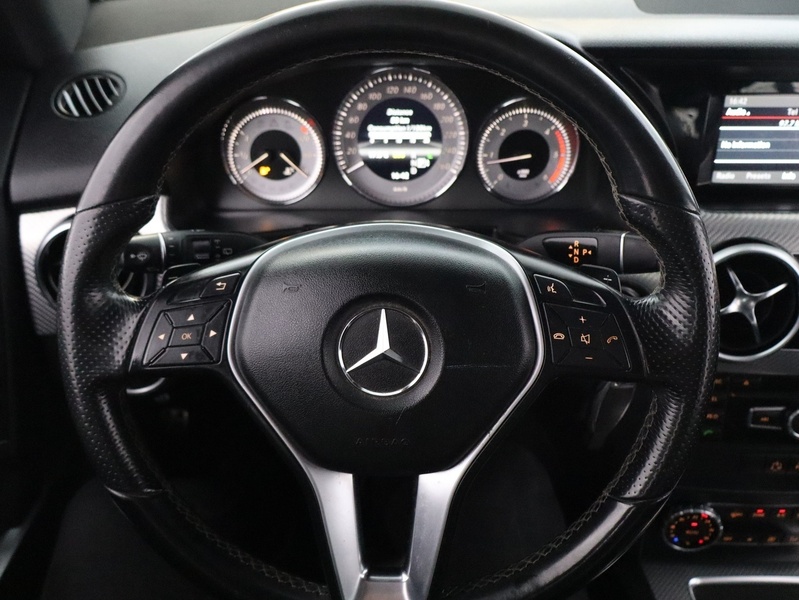Mercedes-Benz GLK vaihtoauto