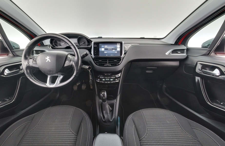 Peugeot 208 vaihtoauto