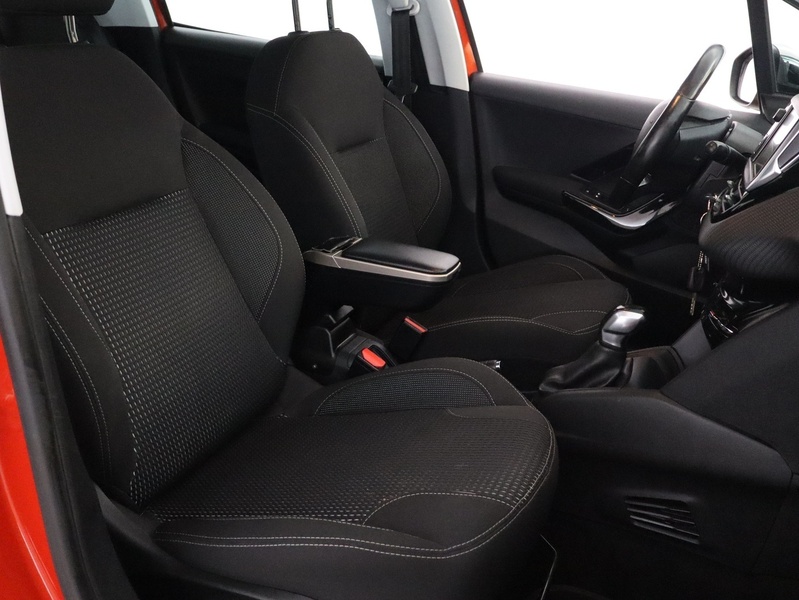 Peugeot 208 vaihtoauto