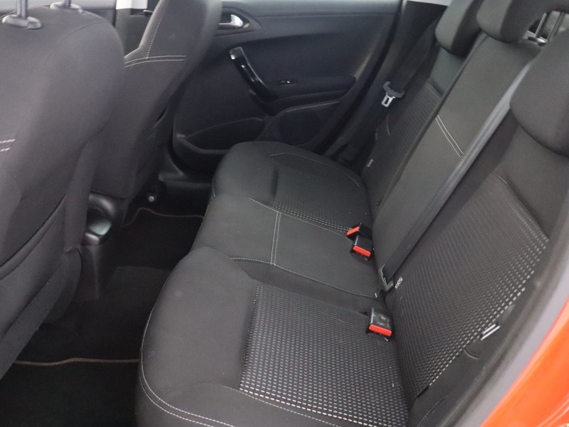 Peugeot 208 vaihtoauto