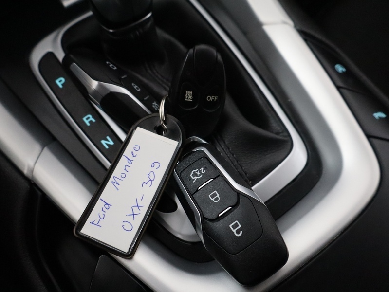 Ford Mondeo vaihtoauto