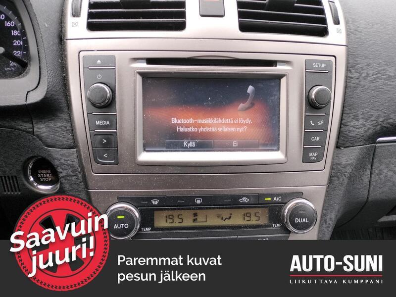 Toyota Avensis vaihtoauto