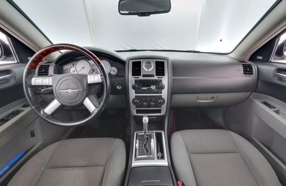 Chrysler 300C vaihtoauto