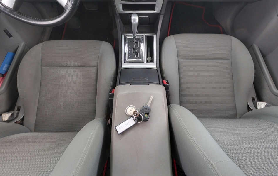 Chrysler 300C vaihtoauto