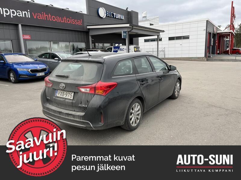 Toyota Auris vaihtoauto