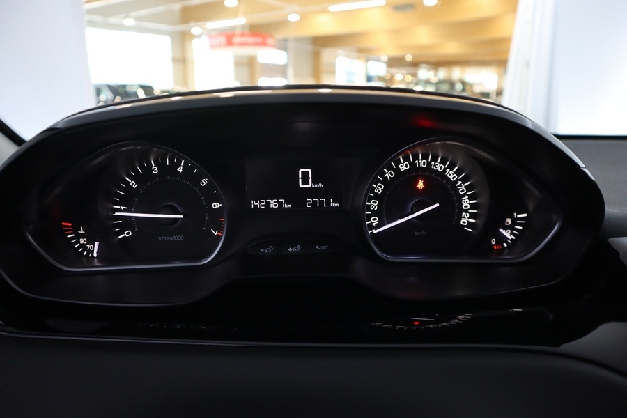 Peugeot 208 vaihtoauto