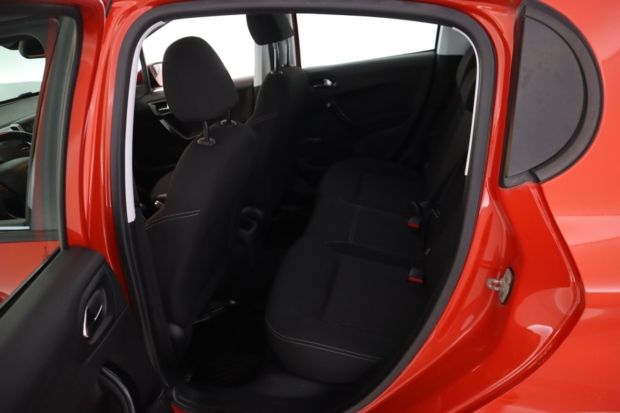 Peugeot 208 vaihtoauto