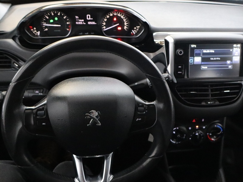 Peugeot 208 vaihtoauto