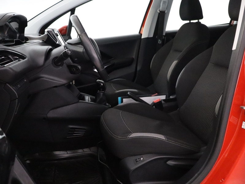 Peugeot 208 vaihtoauto