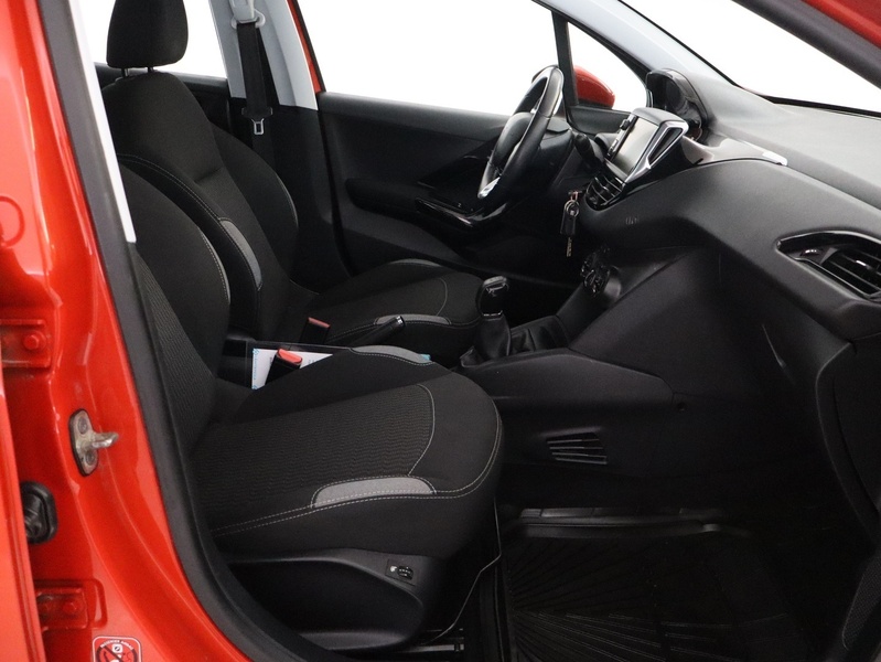 Peugeot 208 vaihtoauto