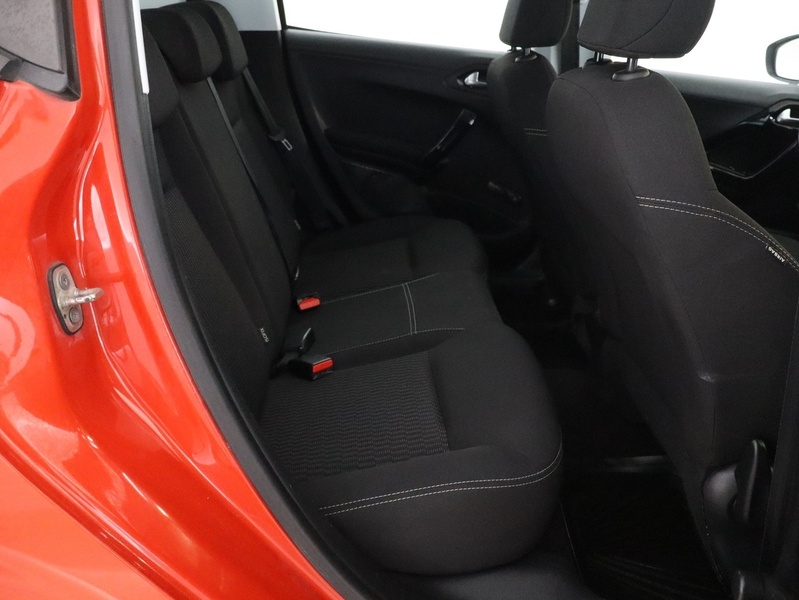 Peugeot 208 vaihtoauto