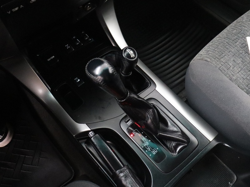 Toyota Land Cruiser vaihtoauto