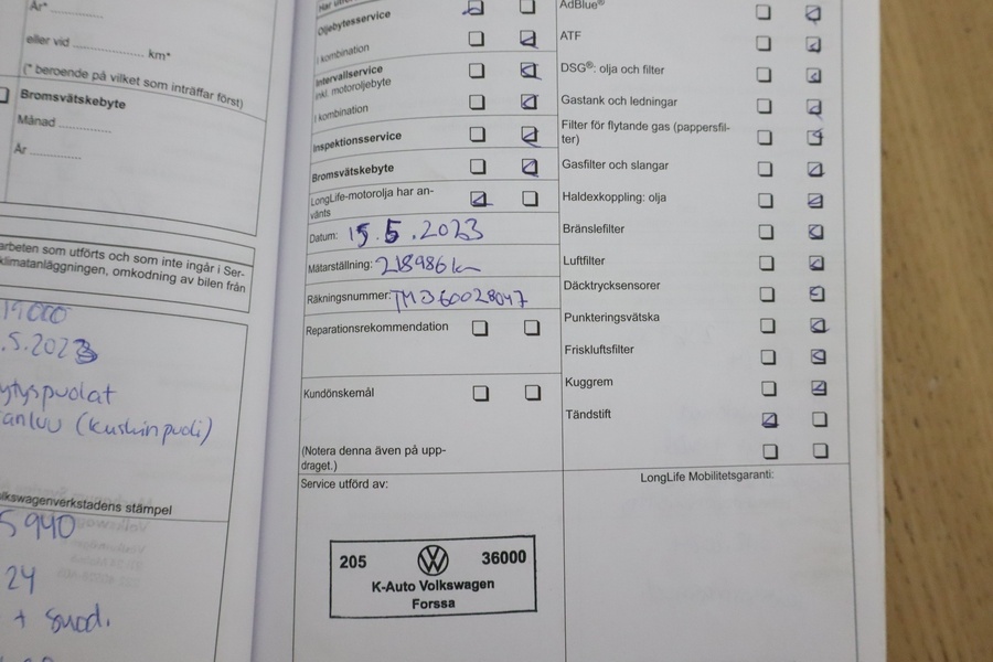 Volkswagen Touran vaihtoauto