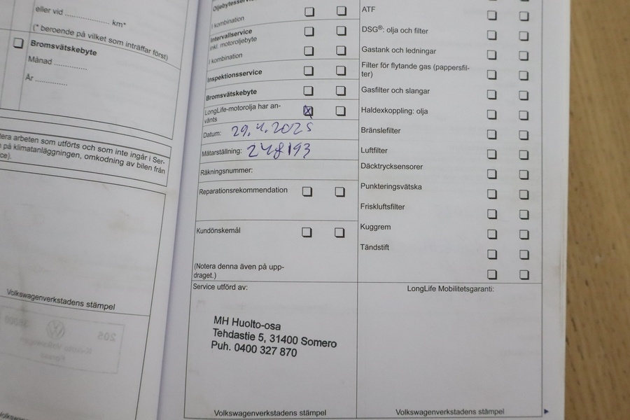 Volkswagen Touran vaihtoauto