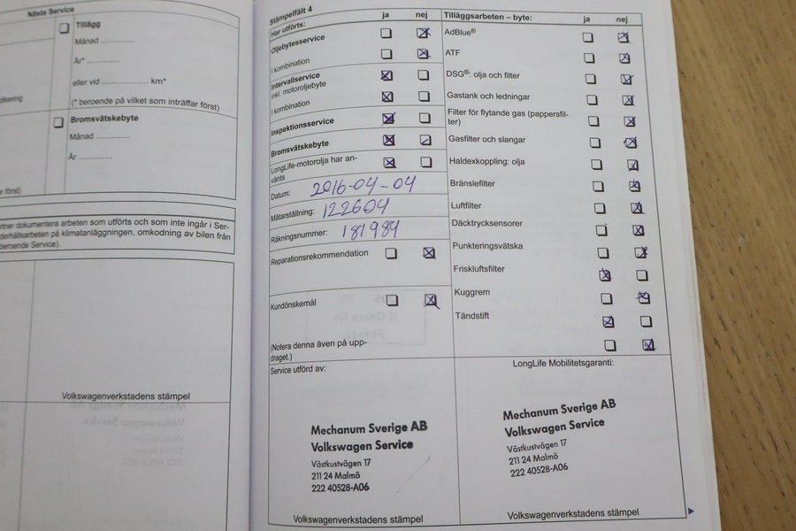 Volkswagen Touran vaihtoauto