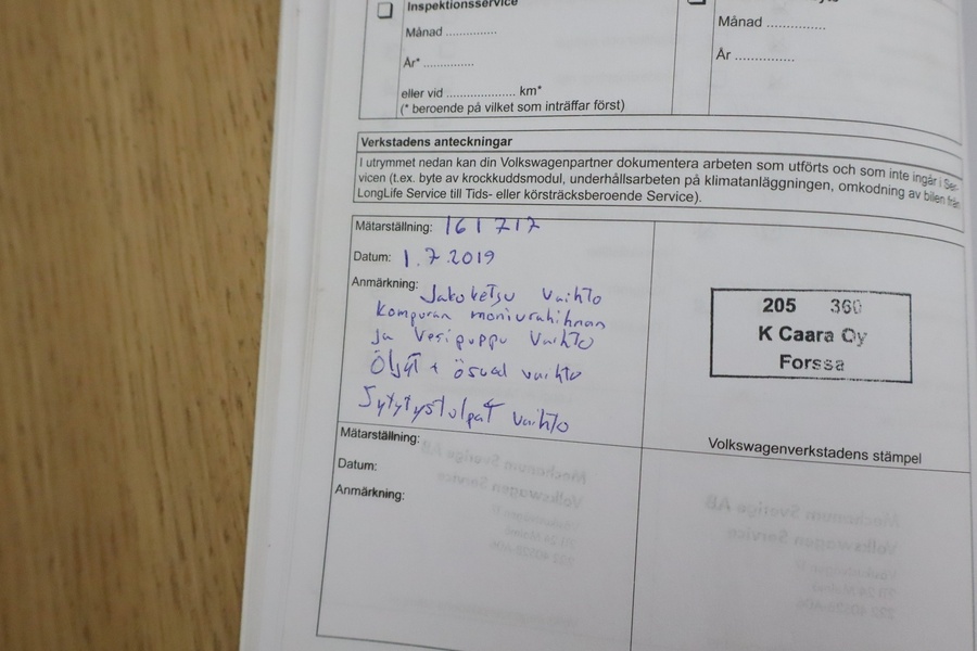 Volkswagen Touran vaihtoauto