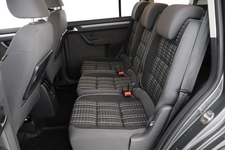 Volkswagen Touran vaihtoauto