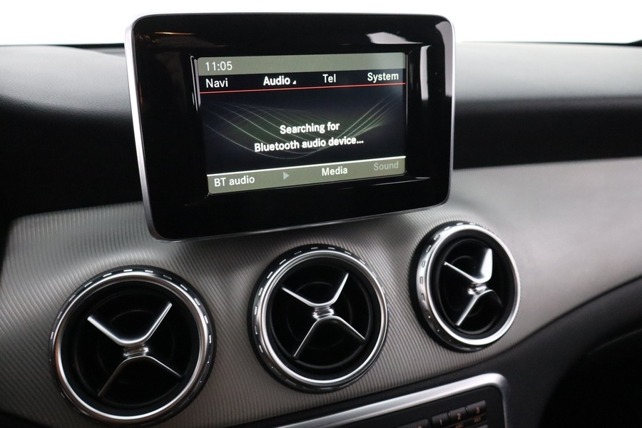 Mercedes-Benz GLA vaihtoauto