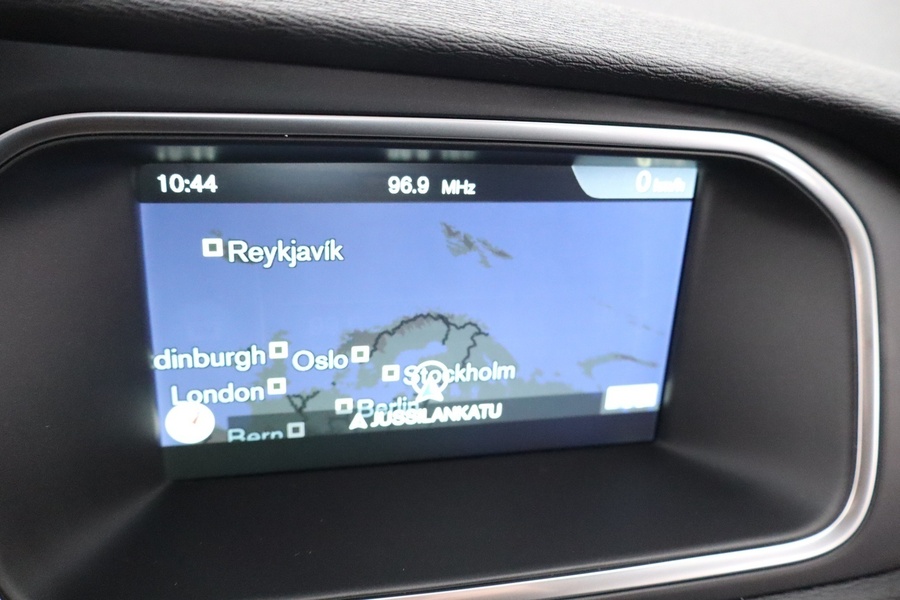 Volvo V40 Cross Country vaihtoauto