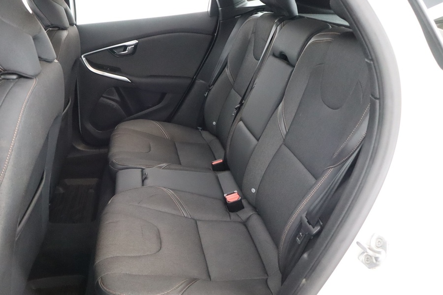 Volvo V40 Cross Country vaihtoauto