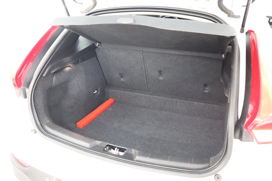 Volvo V40 Cross Country vaihtoauto