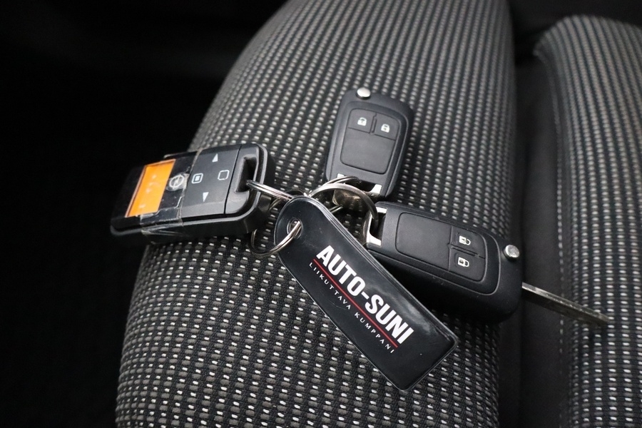 Opel Insignia vaihtoauto