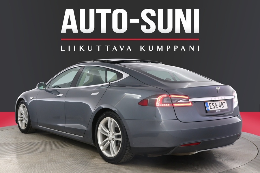 Tesla Model S vaihtoauto