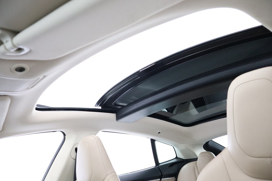 Tesla Model S vaihtoauto