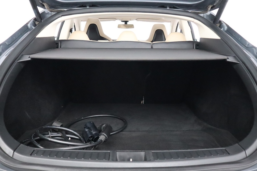 Tesla Model S vaihtoauto