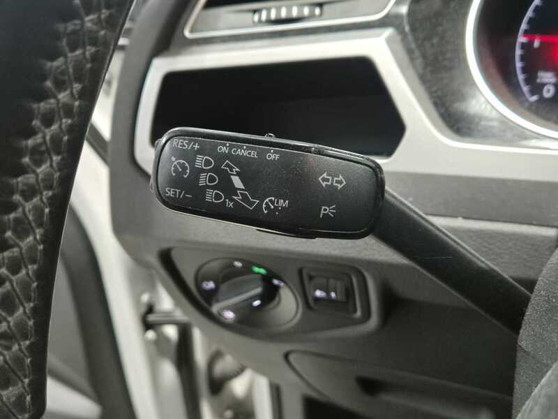 Volkswagen Touran vaihtoauto