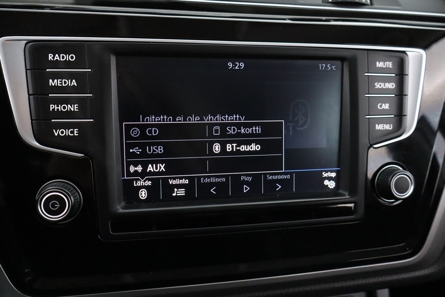 Volkswagen Touran vaihtoauto