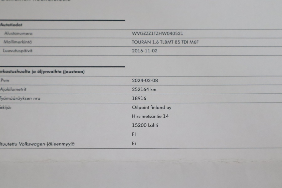 Volkswagen Touran vaihtoauto