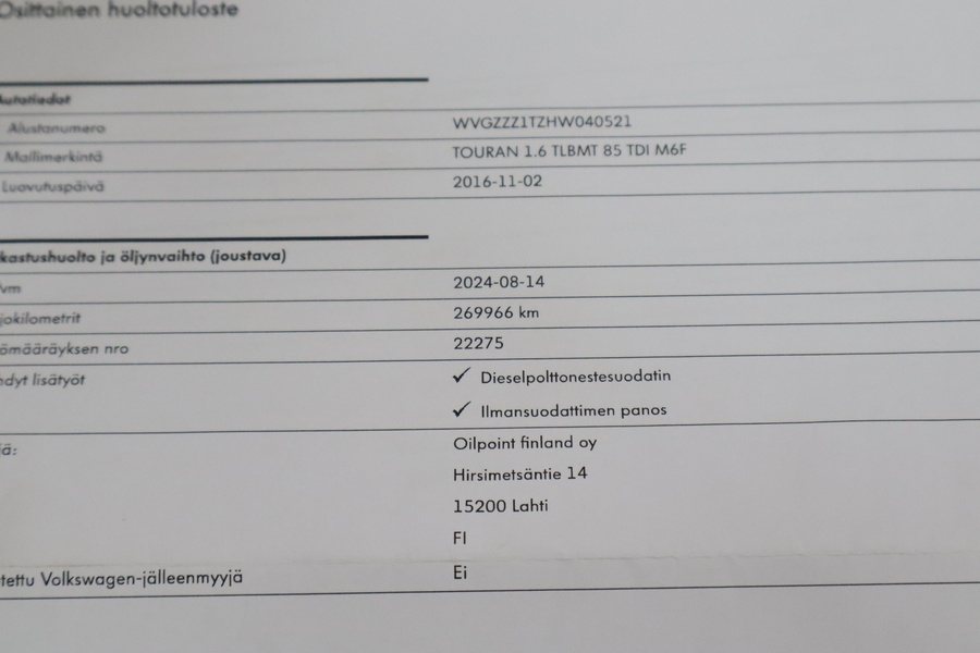 Volkswagen Touran vaihtoauto