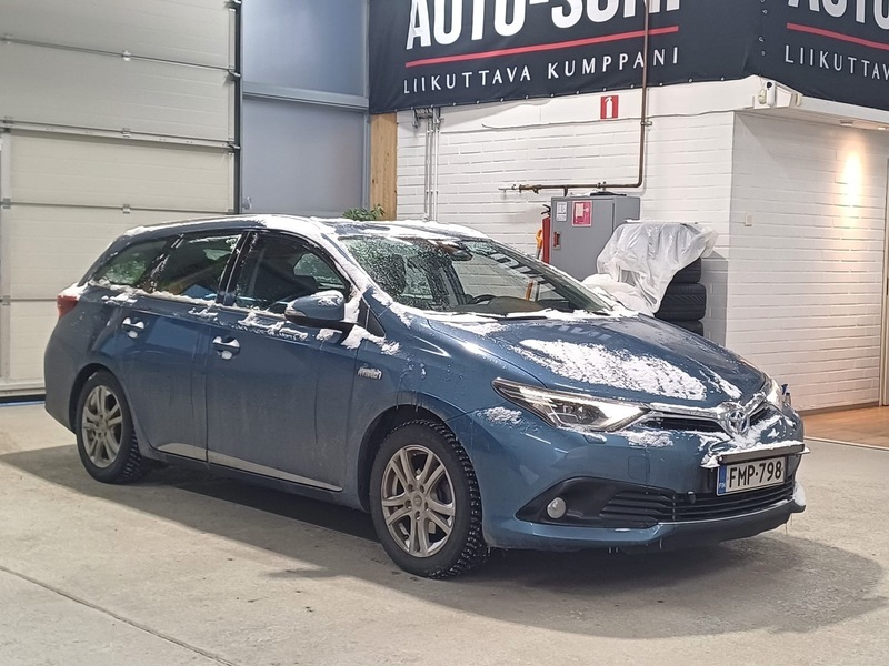 Toyota Auris vaihtoauto