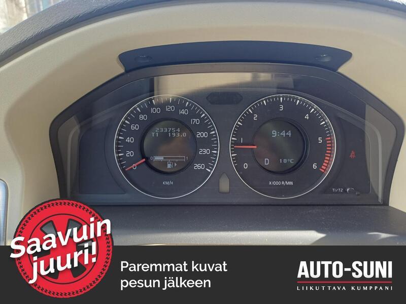 Volvo V70 vaihtoauto