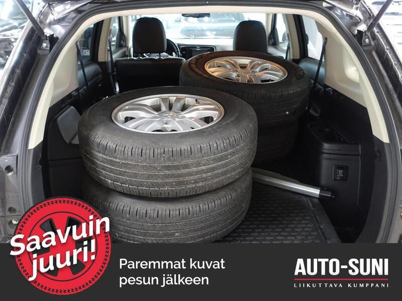 Mitsubishi Outlander PHEV vaihtoauto