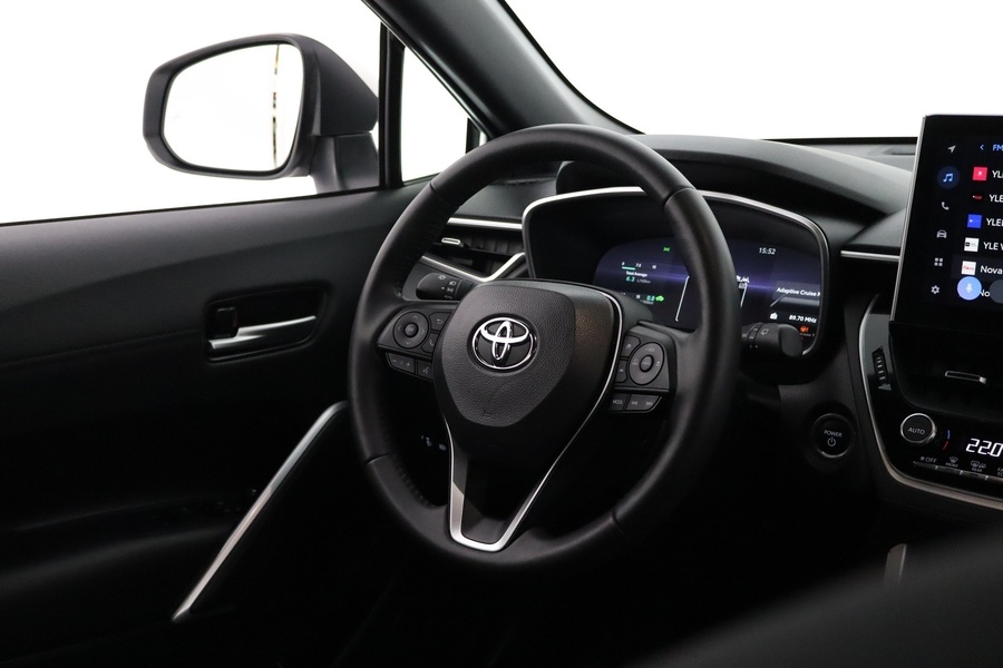 Toyota Corolla Cross vaihtoauto