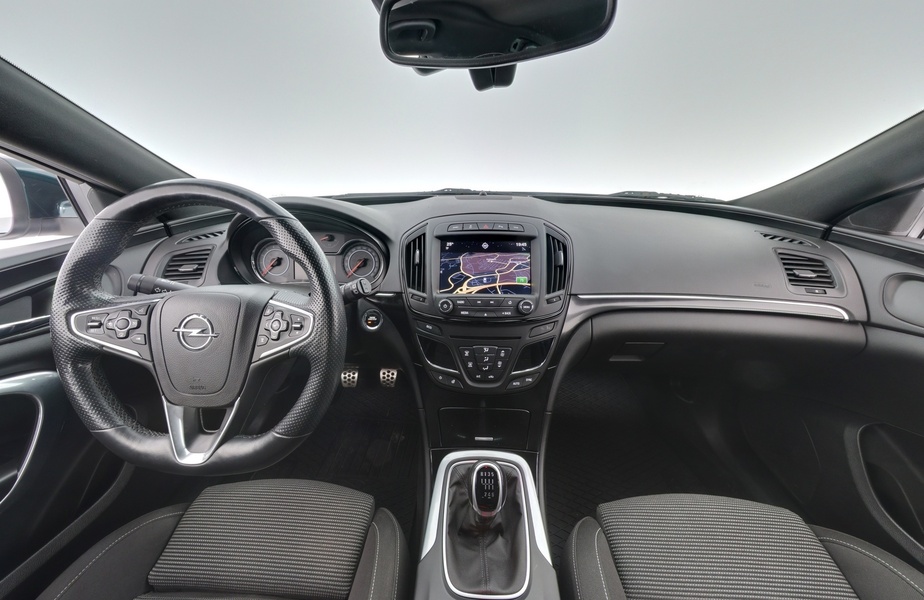 Opel Insignia vaihtoauto