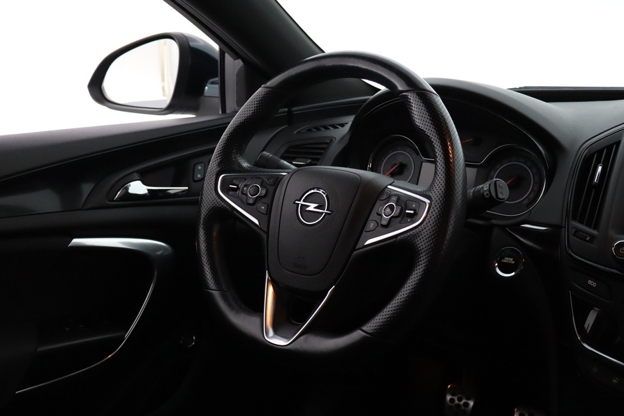 Opel Insignia vaihtoauto