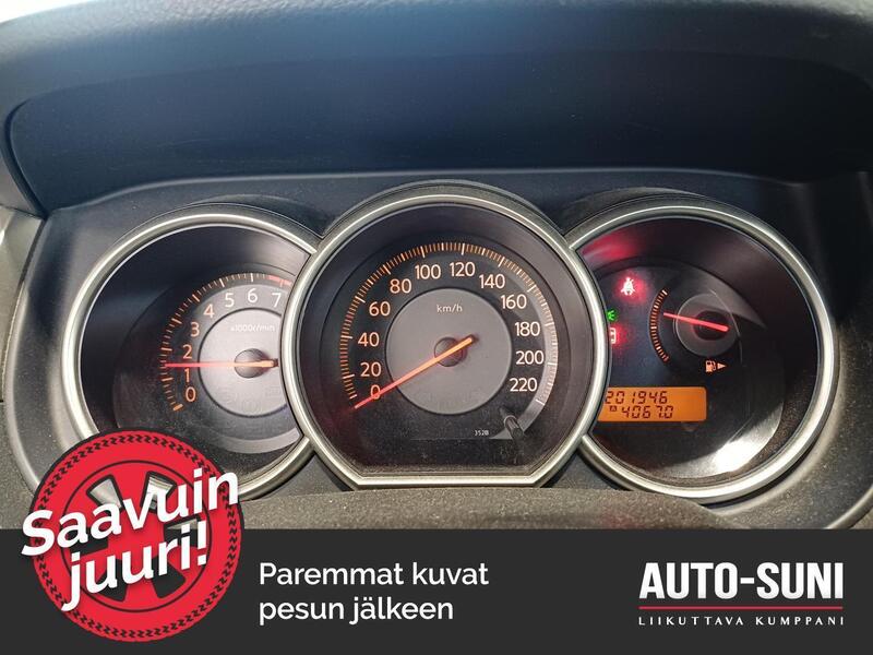 Nissan Tiida vaihtoauto