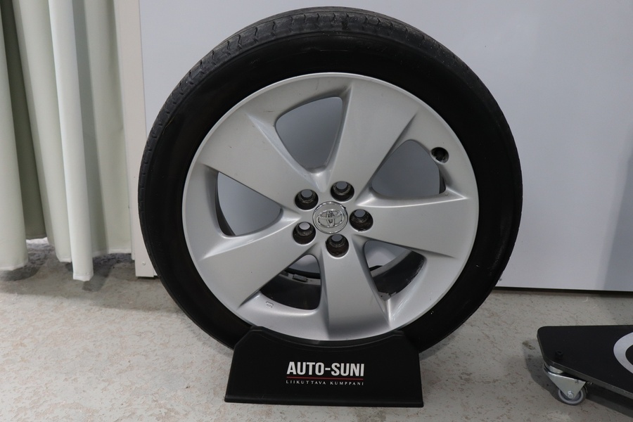 Toyota Prius vaihtoauto